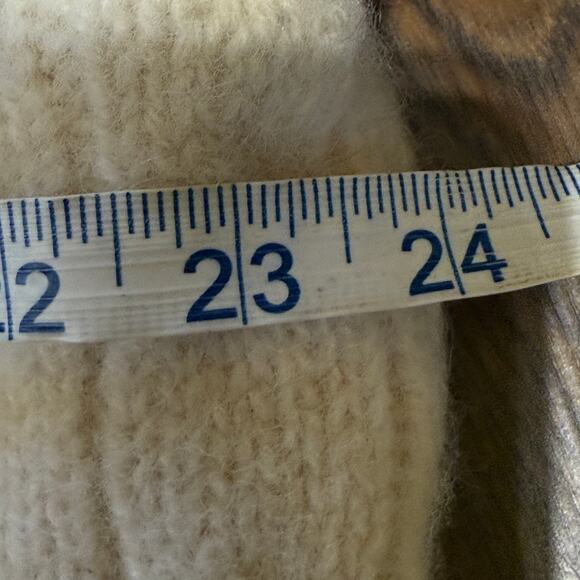 Brandy Melville Nikki VNeck Tennis Sweater Cableknit Wool Blend Oversized - Picture 10 of 11